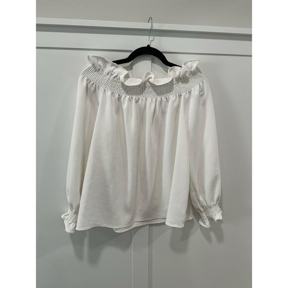 Tuckernuck Marguerite Off the Shoulder Blouse Size M - Picture 3 of 5